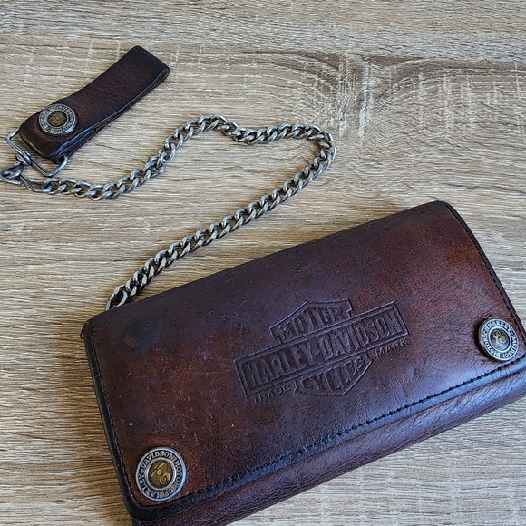 Harley-Davidson Other - VINTAGE HARLEY DAVIDSON Motorcycle Tri Fold long Brown Leather Wallet & Chain